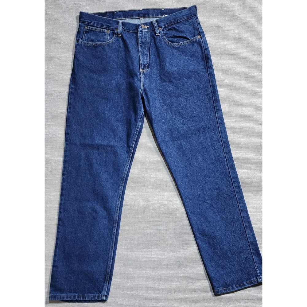 NEW Magellan Outdoors Mens Relaxed Fit Straight Leg Blue‎ Denim Jeans 36x32